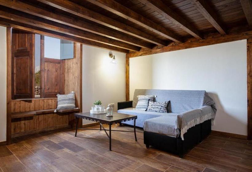 Casa Emblemática Casa Del Cuartel