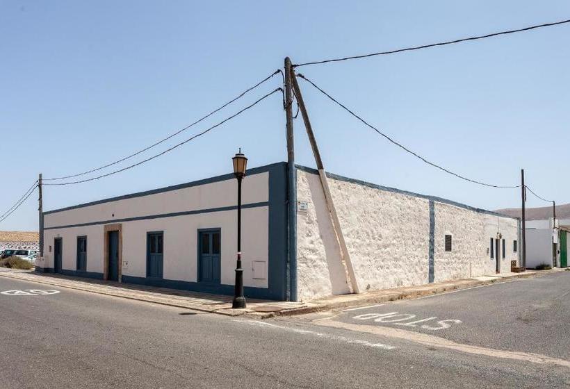 Casa Emblemática Casa Del Cuartel