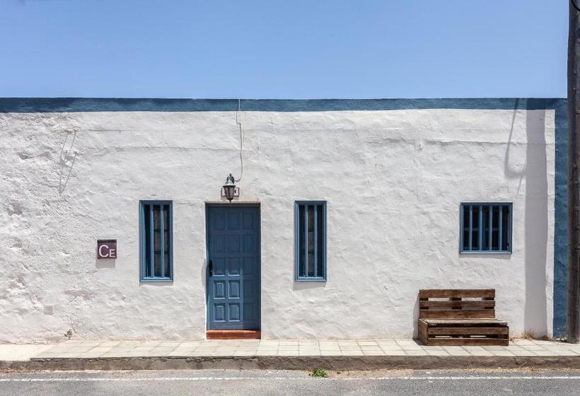 Casa Emblemática Casa Del Cuartel