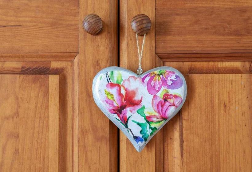 Casa Emblemática Casa Del Cuartel