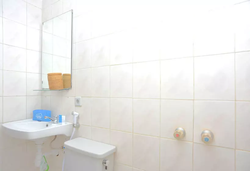 ホテル Airy Mataram Cakranegara Pejanggik 127 Lombok