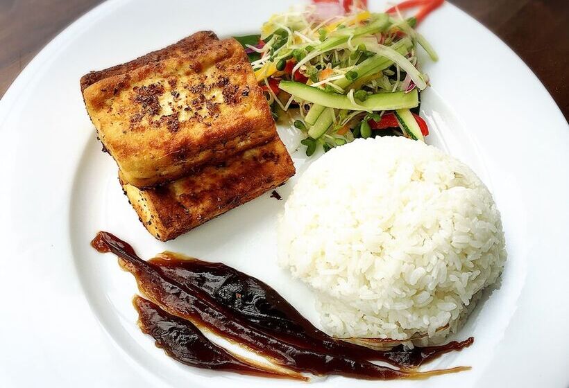 هتل Alanis Lodge Phu Quoc