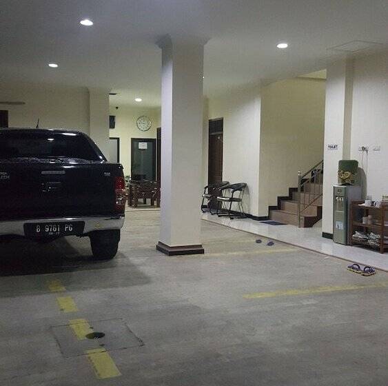 فندق Griya Rambutan Barat