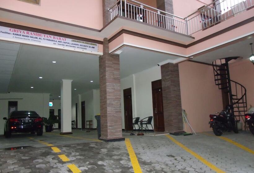فندق Griya Rambutan Barat
