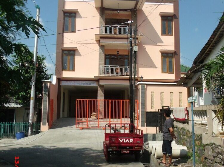 فندق Griya Rambutan Barat