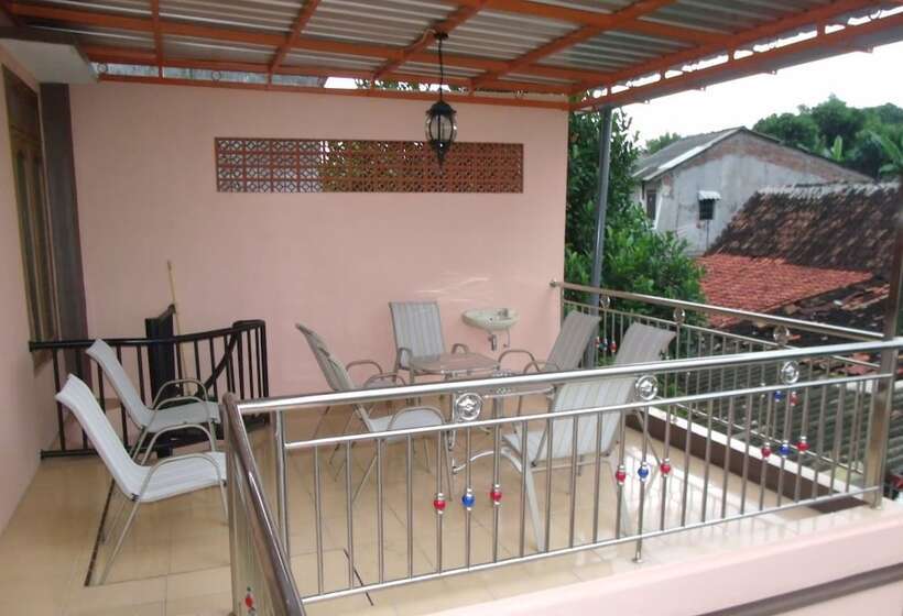 فندق Griya Rambutan Barat