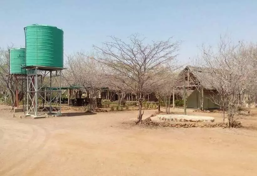 هتل Liya Lodge And Campsite