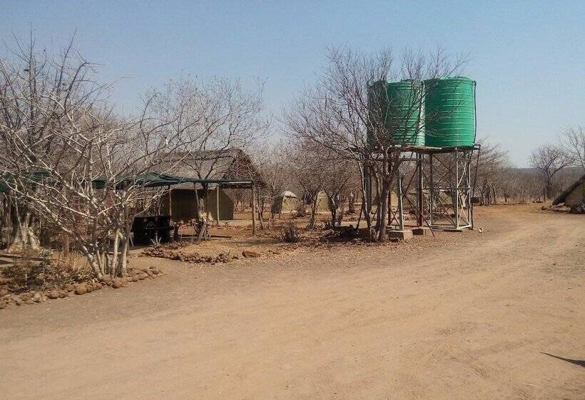 בית מלון כפרי Liya Lodge And Campsite