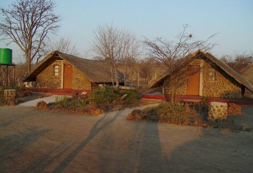 בית מלון כפרי Liya Lodge And Campsite