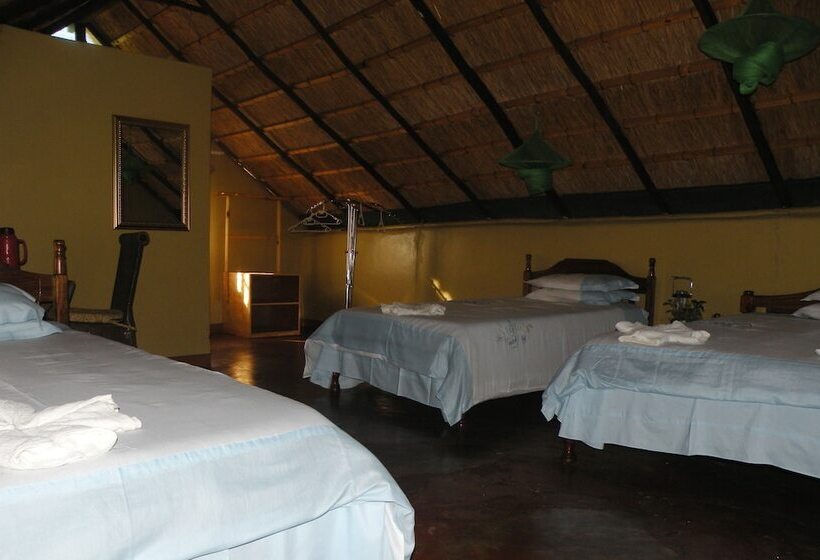 בית מלון כפרי Liya Lodge And Campsite