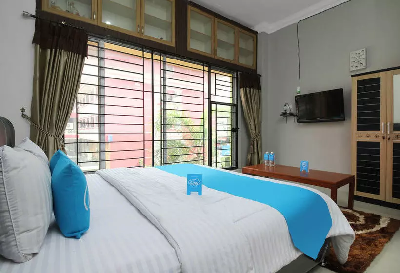 ホテル Zen Rooms Nagoya Seraya Mas Center