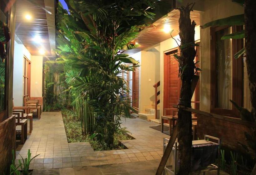 酒店 Semarandana Bedrooms And Pool