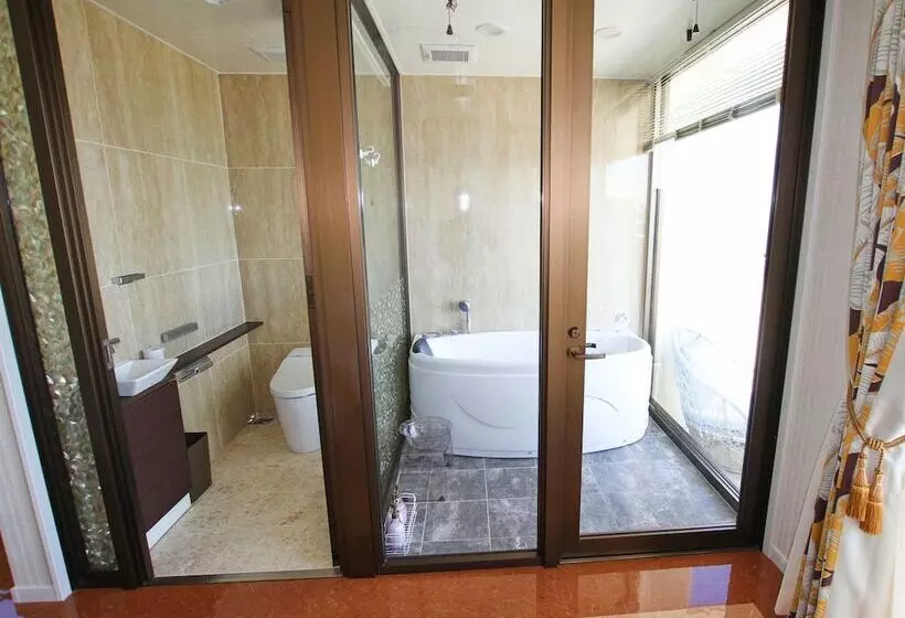 Ocean Hills Kouri