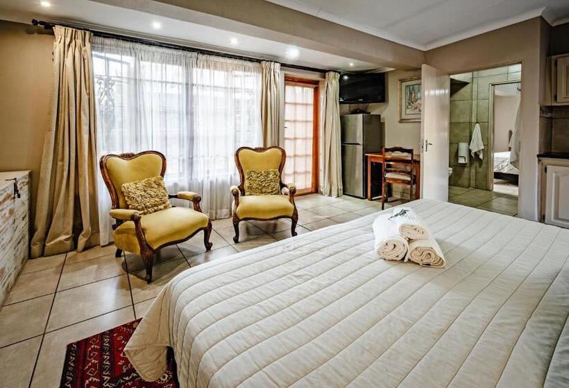 Pension The Village In Hatfield