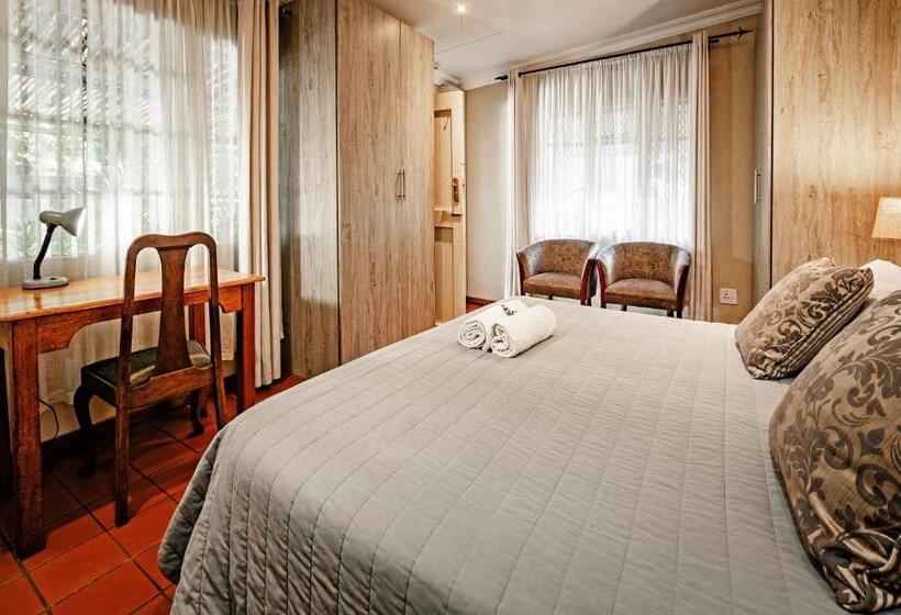 Pension The Village In Hatfield