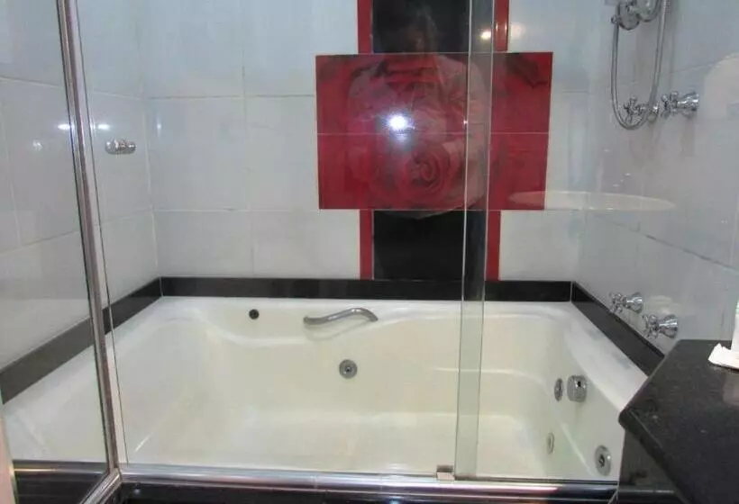 Hotelli Rede Bonnel 88 Confort