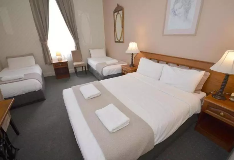 ホテル Central Springs Inn