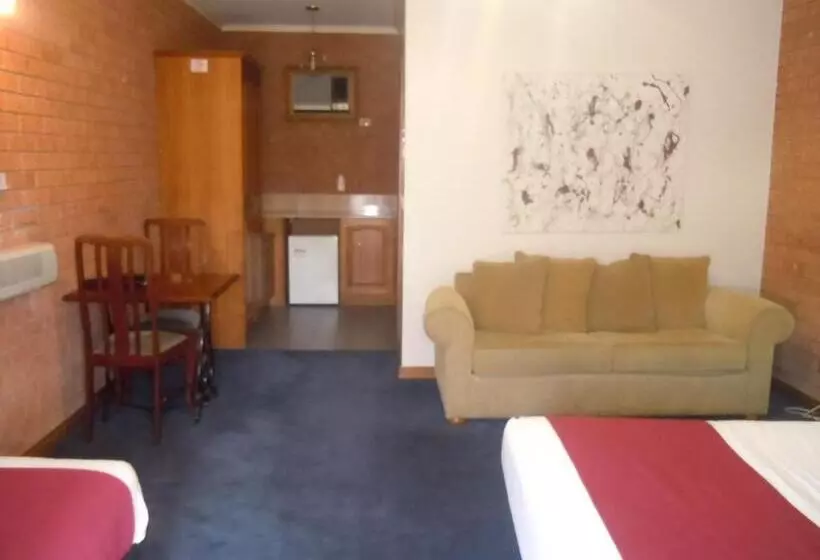 ホテル Central Springs Inn