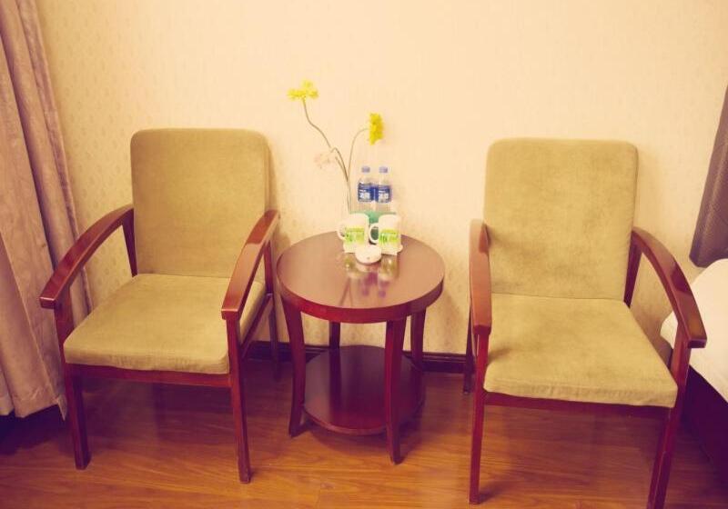 בית מלון כפרי Greentree Inn Shanxi Yan An Luochuan Fuqian Street Express