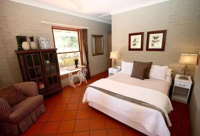 ホテル Thistle Hill Guesthouse   Walk To Many Wineries And Restaurants