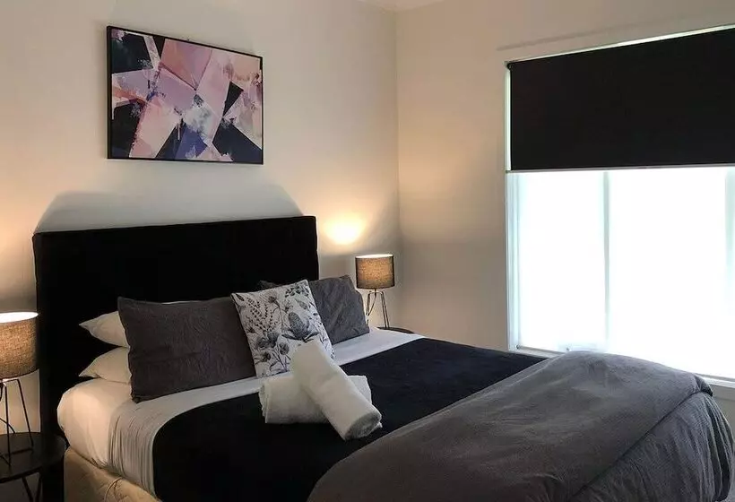 ホテル Thistle Hill Guesthouse   Walk To Many Wineries And Restaurants