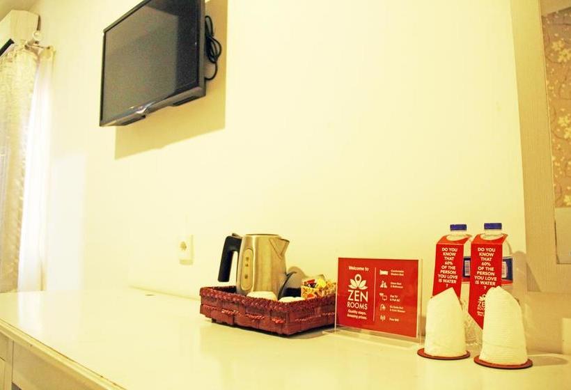 בית מלון כפרי Zen Rooms Cibaduyut