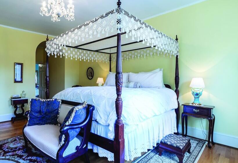 ベッドアンドブレックファースト Hillcrest Mansion Inn