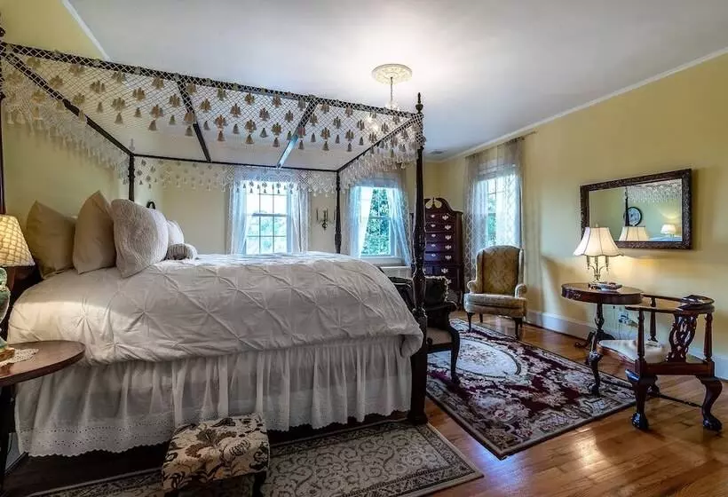 ベッドアンドブレックファースト Hillcrest Mansion Inn