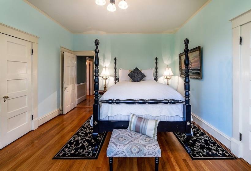 ベッドアンドブレックファースト Hillcrest Mansion Inn