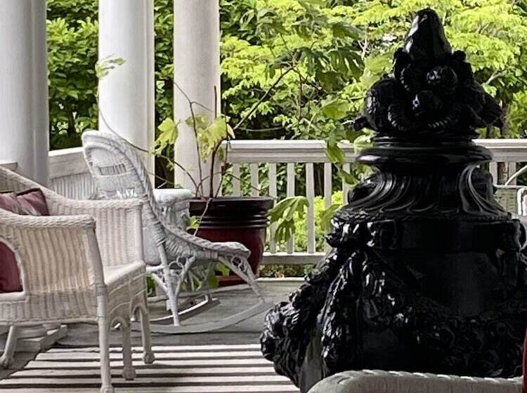 ベッドアンドブレックファースト Hillcrest Mansion Inn