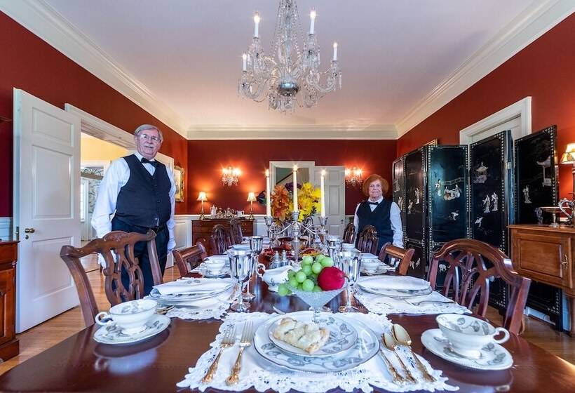 ベッドアンドブレックファースト Hillcrest Mansion Inn