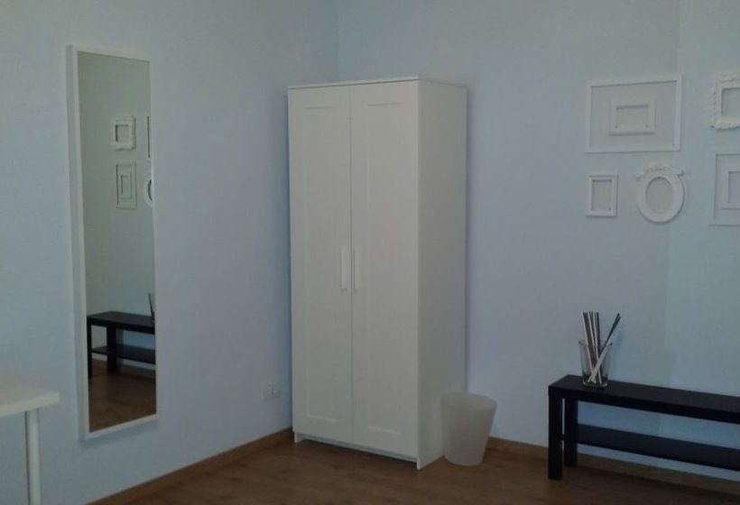 تختخواب و صبحانه La Cornice Guest House