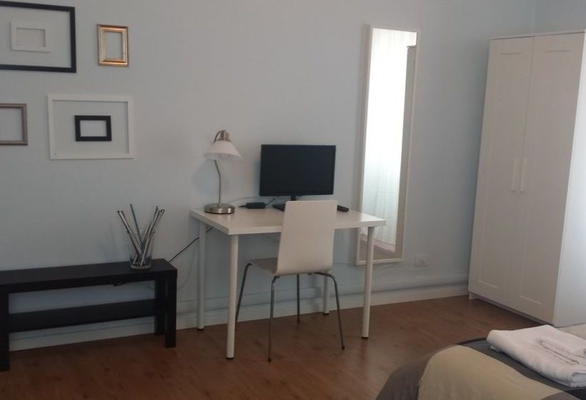 تختخواب و صبحانه La Cornice Guest House