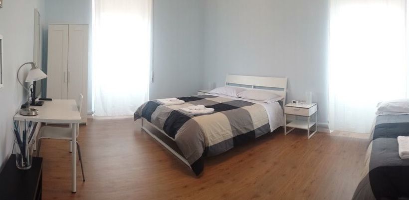 تختخواب و صبحانه La Cornice Guest House