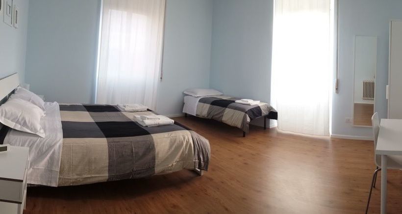 تختخواب و صبحانه La Cornice Guest House