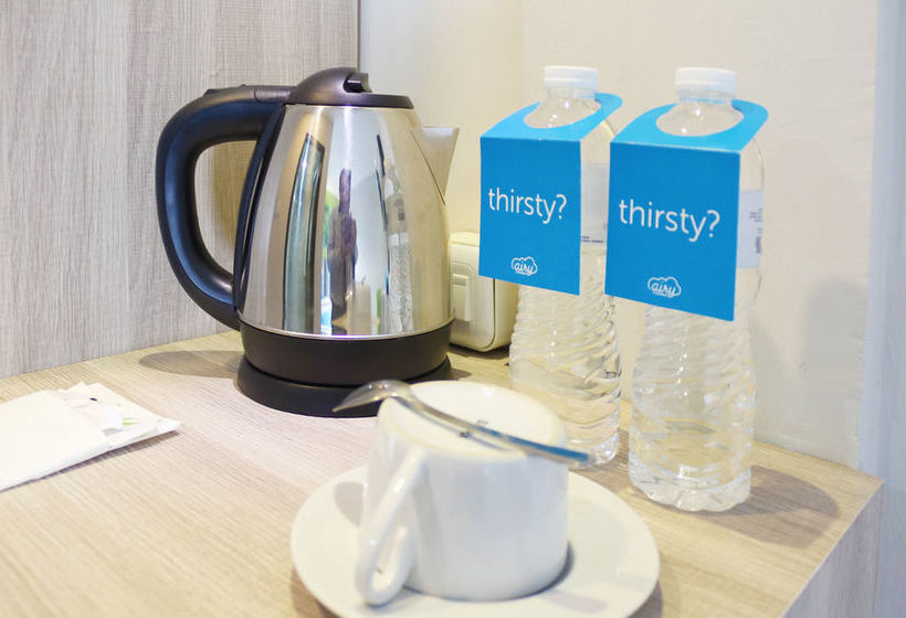 Hotel Airy Karamat Bhayangkara 127 Sukabumi