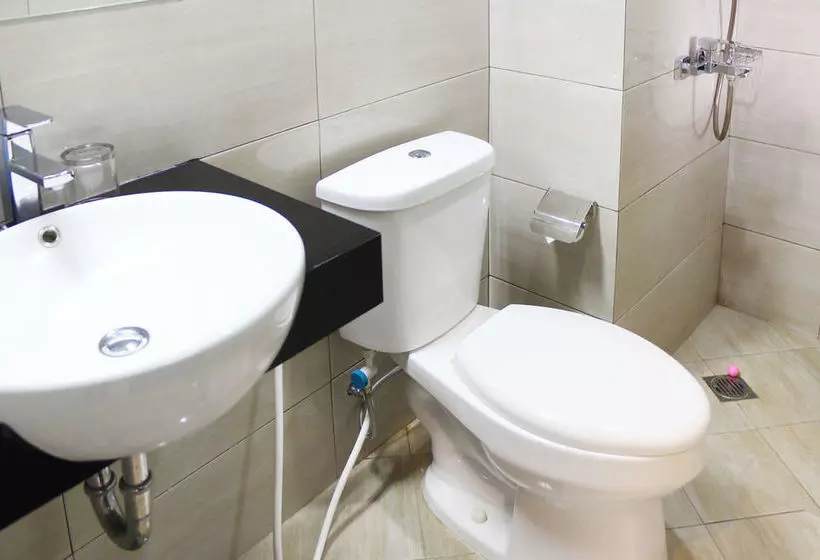 Hotelli Airy Karamat Bhayangkara 127 Sukabumi