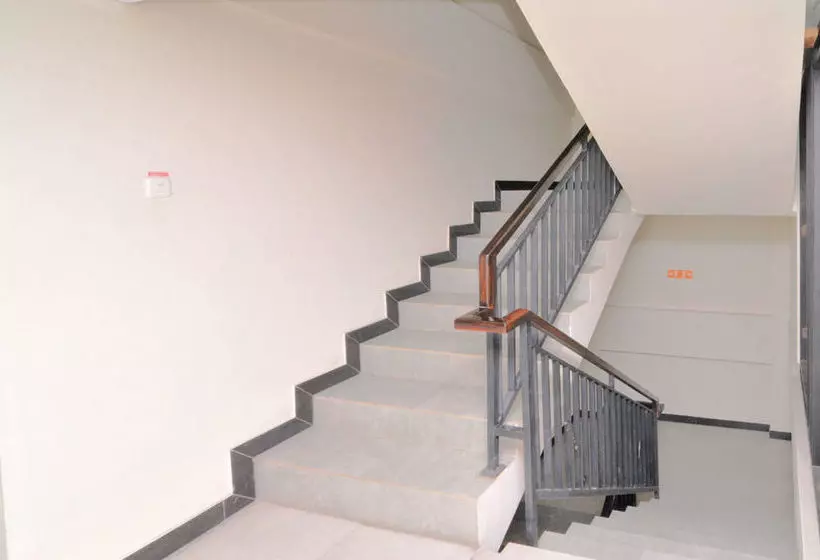 Hotelli Airy Legian Sunset Road Nakula 9 Kuta Bali