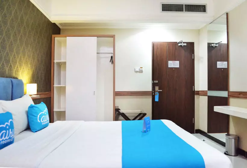 Hotelli Airy Ngarsopuro Gatot Subroto 89 Solo