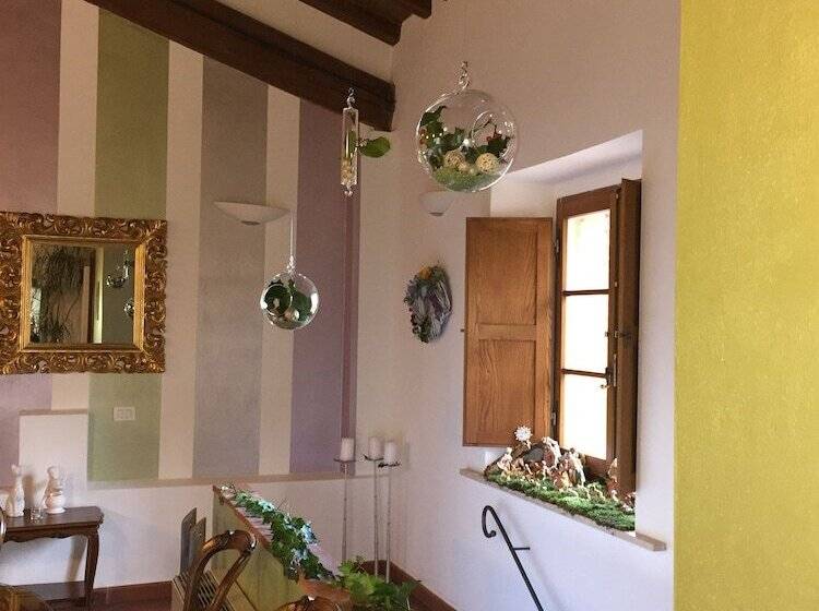 ホテル Antico Granaione