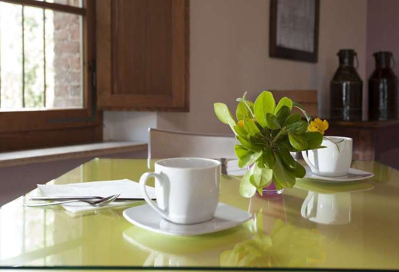 ホテル Antico Granaione