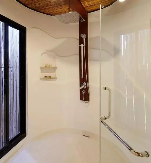 Hotelli Boribot Pool Resort
