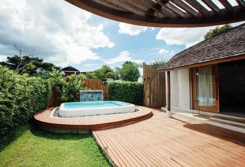 Hotel Boribot Pool Resort