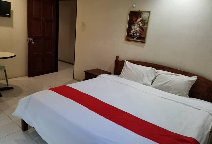 בית מלון כפרי Gw Furama Apartment