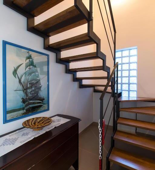 هتل La Finestra Sul Golfo Affittacamere