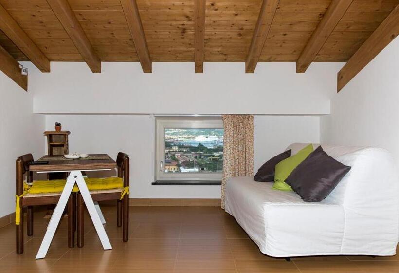 هتل La Finestra Sul Golfo Affittacamere