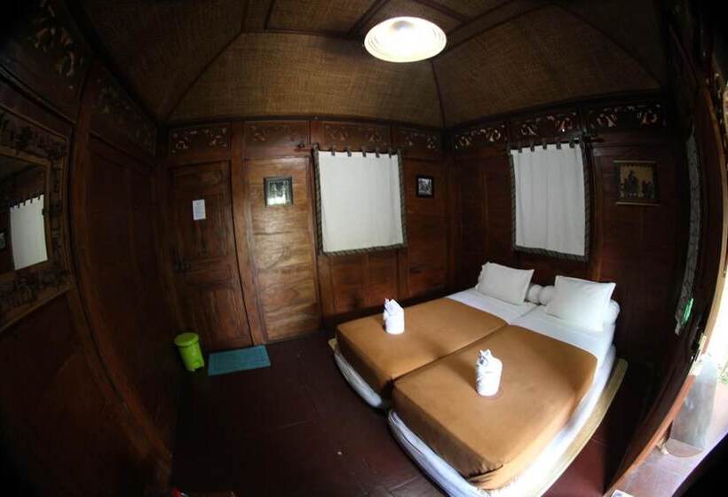 호텔 Omah Garengpoeng