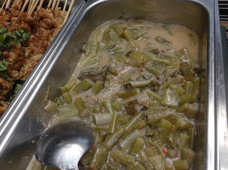 호텔 Omah Garengpoeng