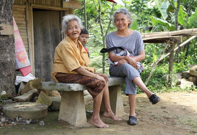 호텔 Omah Garengpoeng