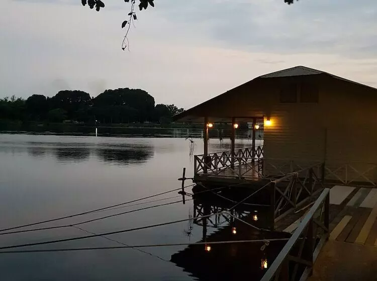 هتل Sugar Cane Guest House 1